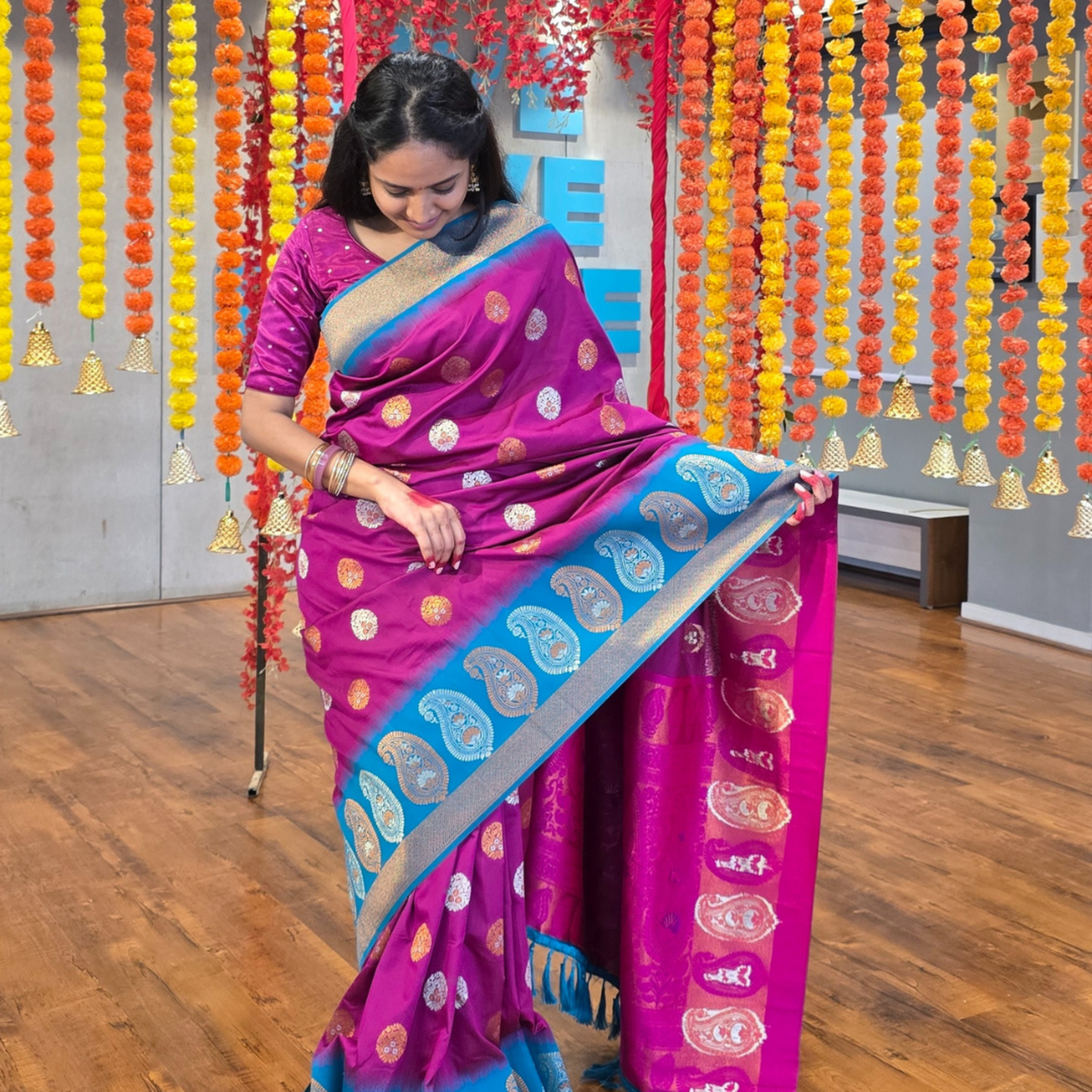 Sarees For Woman Online Shop Latest Collection