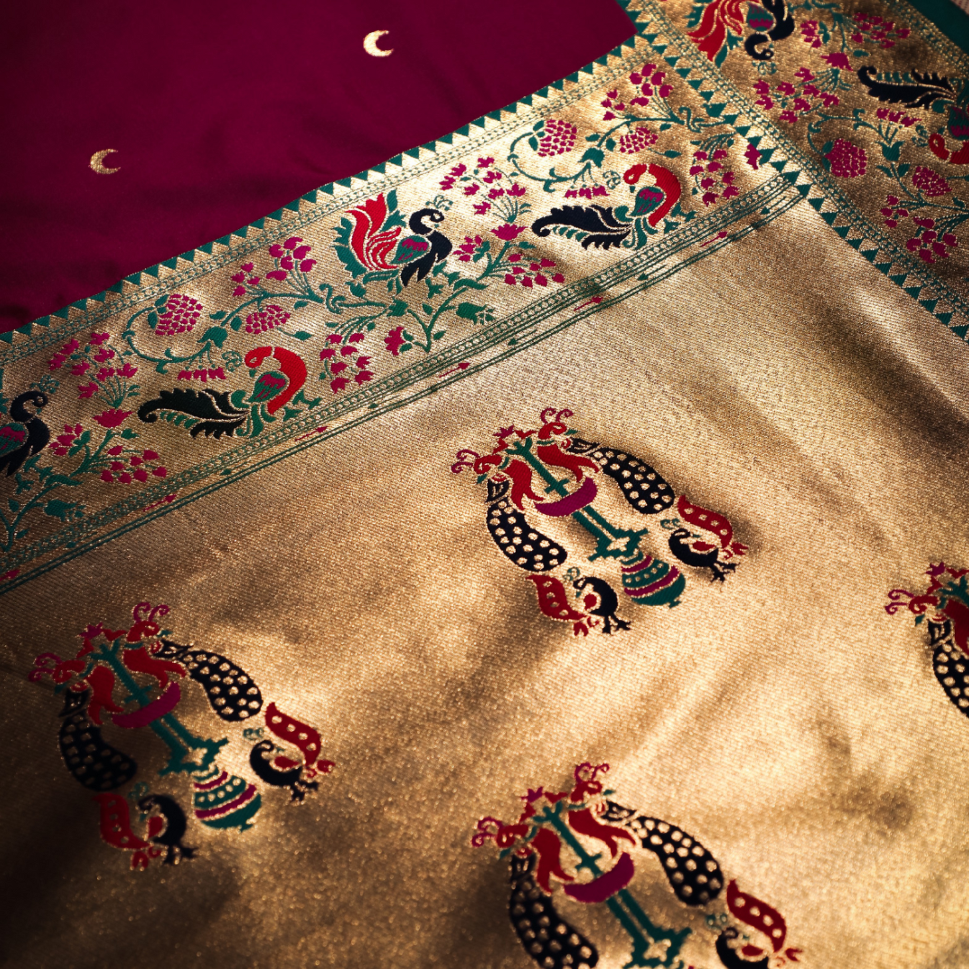 Buy Paithani Saree with Chand Butti, 