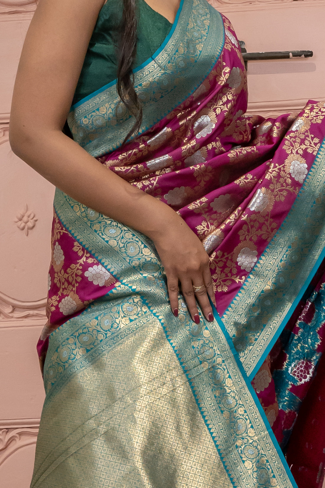 Banarasi Silk Saree with Floral Zari Design and Contrast Border (Purple)