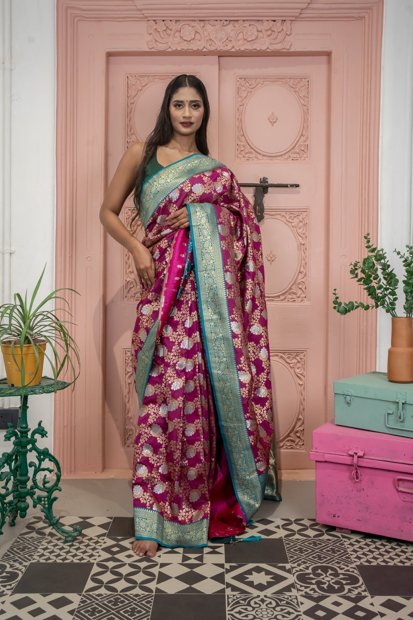 Banarasi Silk Saree with Floral Zari Design and Contrast Border (Purple)