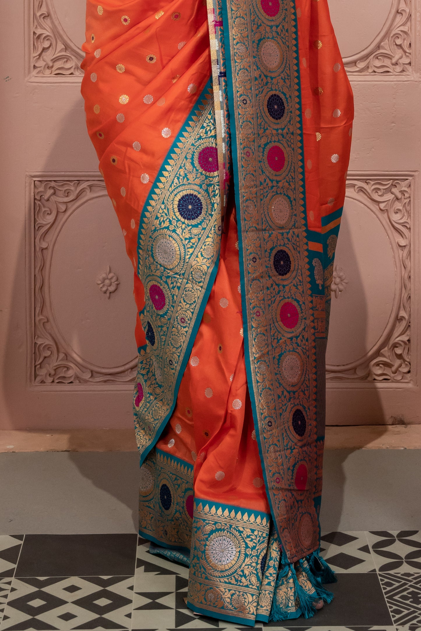 Banarasi Silk Saree with Circular Zari Motifs & Ethnic Border Design (Light Orange)