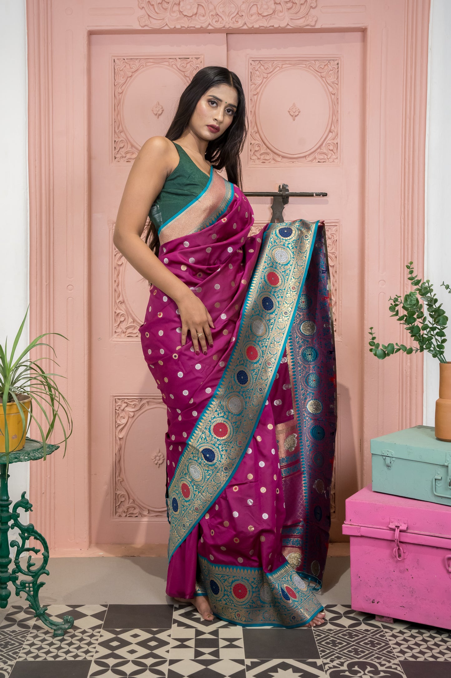 Banarasi Silk Saree with Circular Zari Motifs & Ethnic Border Design (Purple)