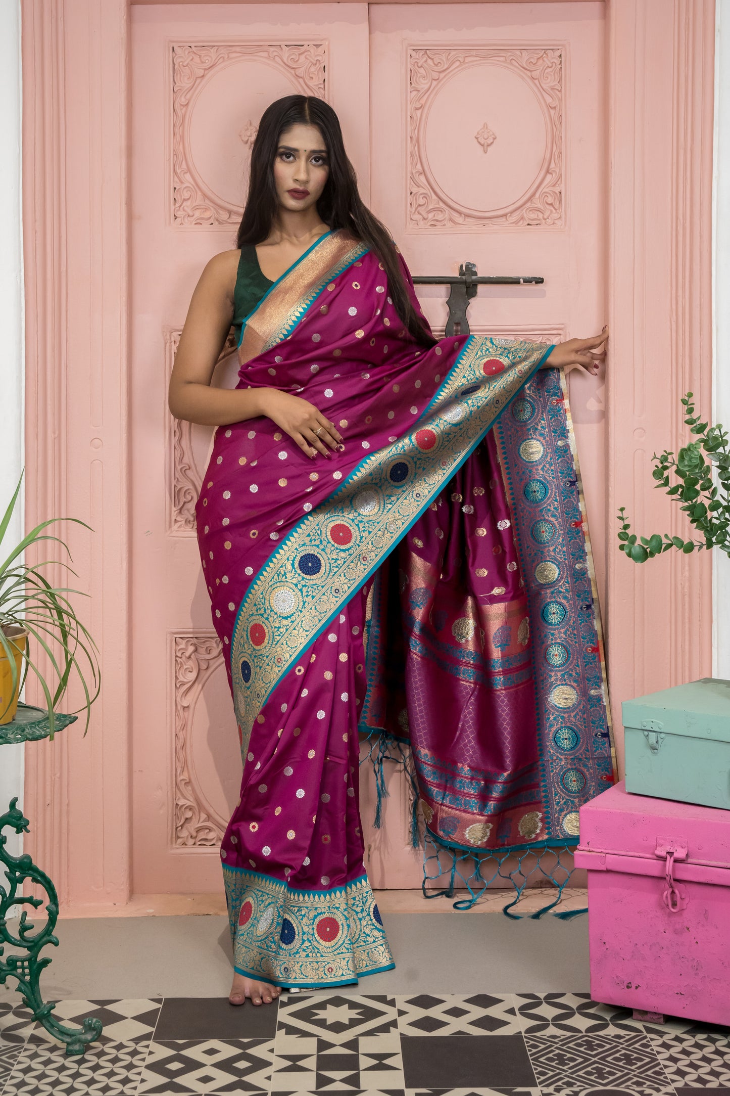 Banarasi Silk Saree with Circular Zari Motifs & Ethnic Border Design (Purple)