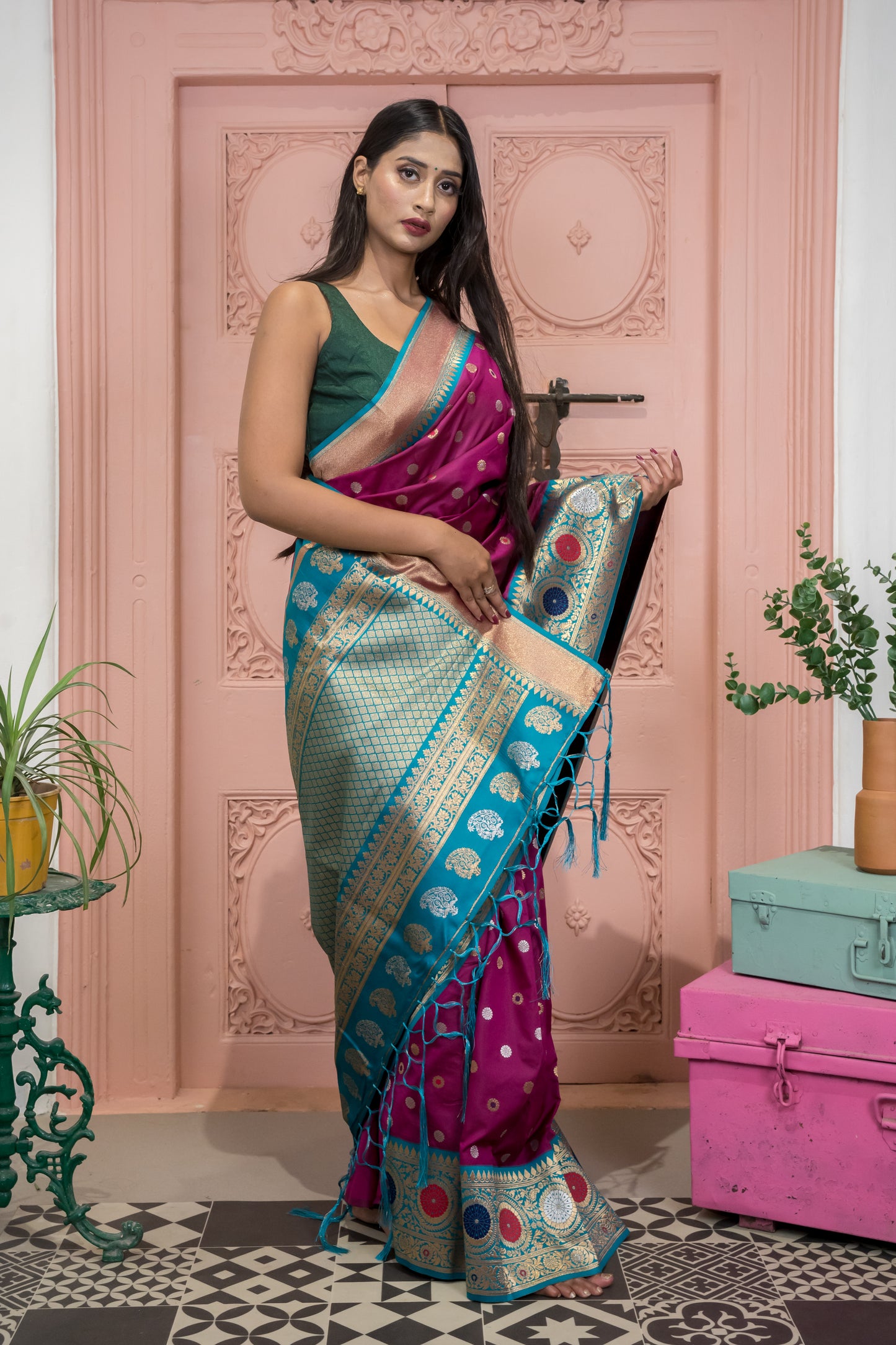 Banarasi Silk Saree with Circular Zari Motifs & Ethnic Border Design (Purple)