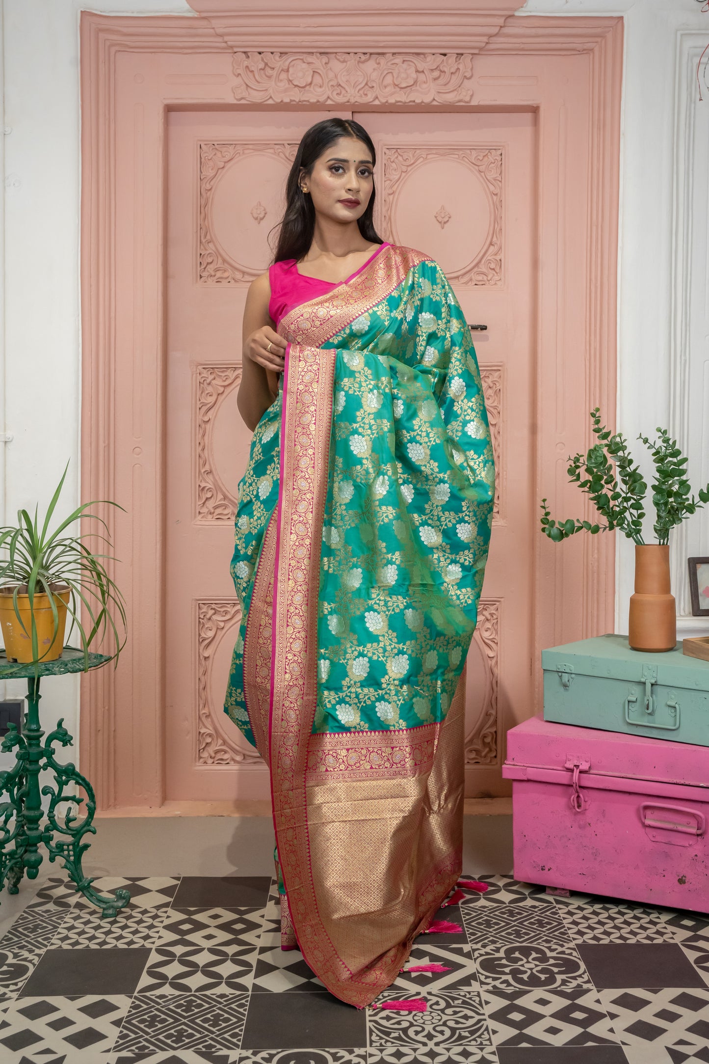 Banarasi Silk Saree with Floral Zari Design and Contrast Border (Blue)