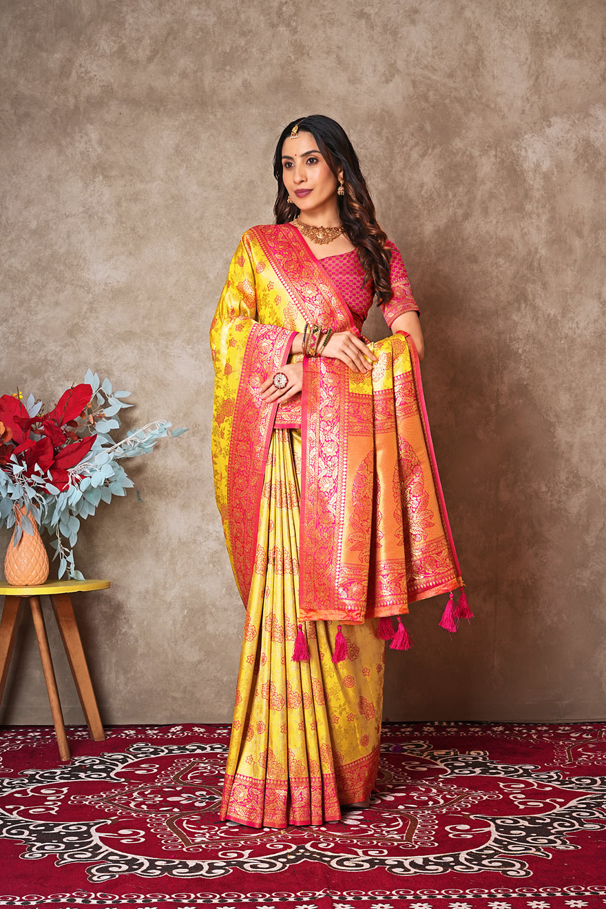 Luxury Kanjivaram Silk Saree for Wedding Wear – Soft & Shimmering Drape