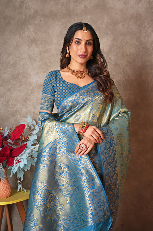 Luxury Kanjivaram Silk Saree for Wedding Wear – Soft & Shimmering Drape