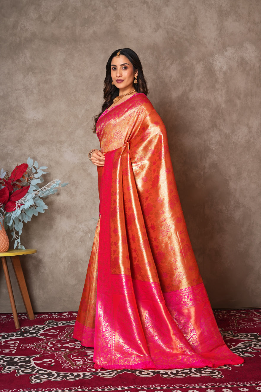Luxury Kanjivaram Silk Saree for Wedding Wear – Soft & Shimmering Drape