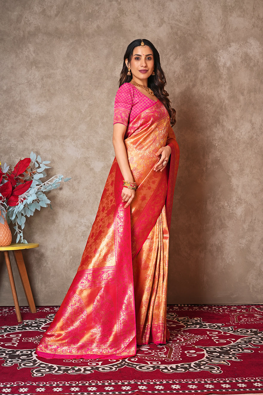 Luxury Kanjivaram Silk Saree for Wedding Wear – Soft & Shimmering Drape