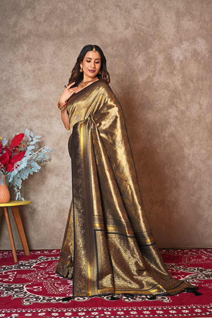 Royal Kanjivaram Silk Saree with Timeless Zari Detailing
