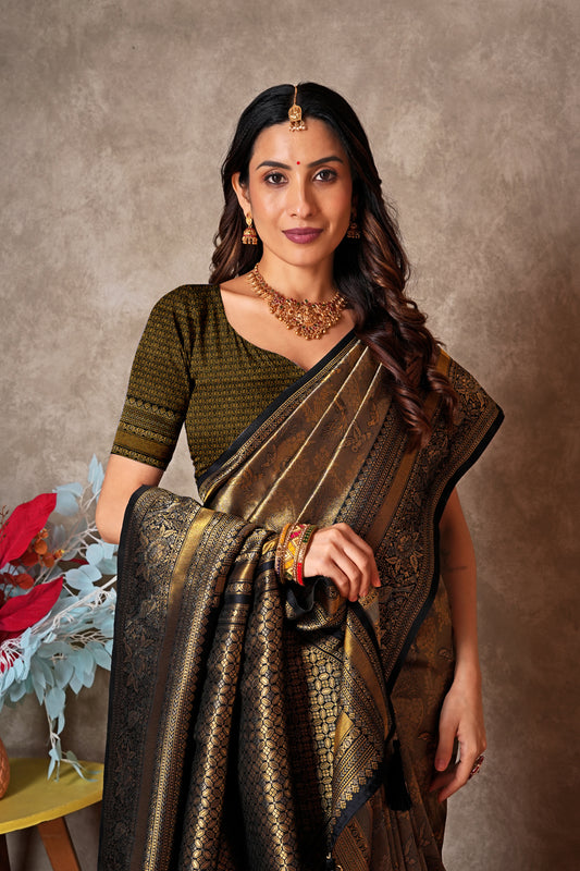 Royal Kanjivaram Silk Saree with Timeless Zari Detailing